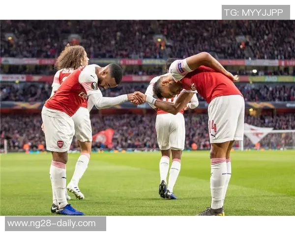 欧冠激战：那不勒斯绝杀切尔西全场沸腾回顾十大精彩进球瞬间