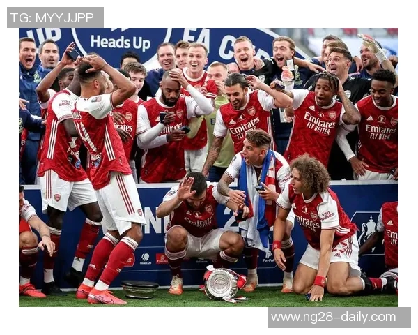 足总杯惊天冷门里昂与阿森纳激战成平局引发全场热议