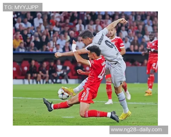 西甲赛场惊现冷门拜仁狂胜热刺五球引发全场热议