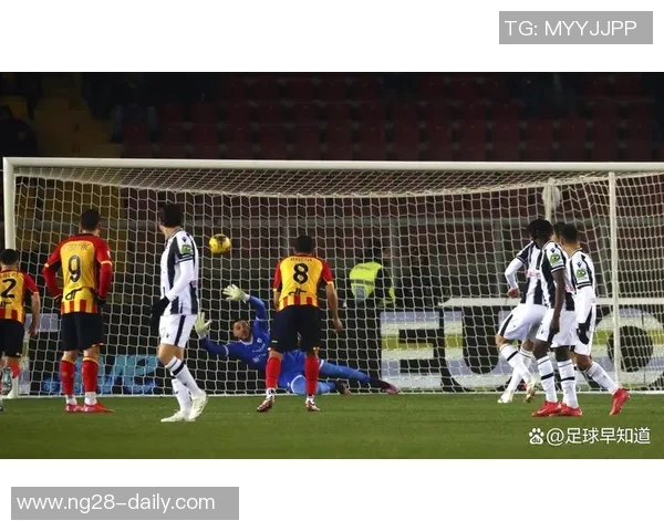 切尔西逆袭拜仁足总杯小组赛争议判罚引发全场热议